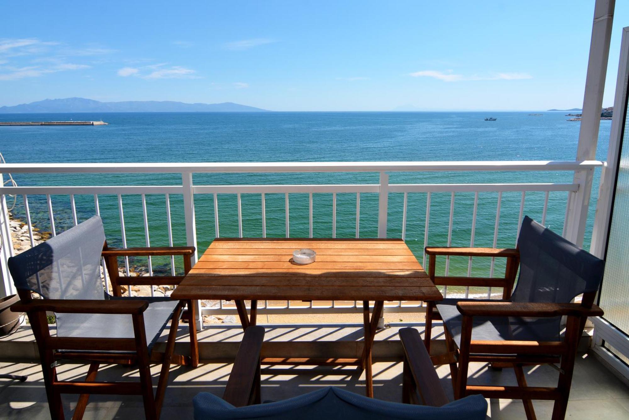 Apartment Iron Seaview Kavala